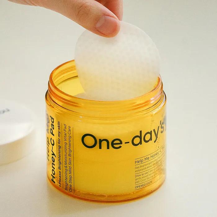 One Days You Help Me Brightening Honey Glow Pad 60 Sheets