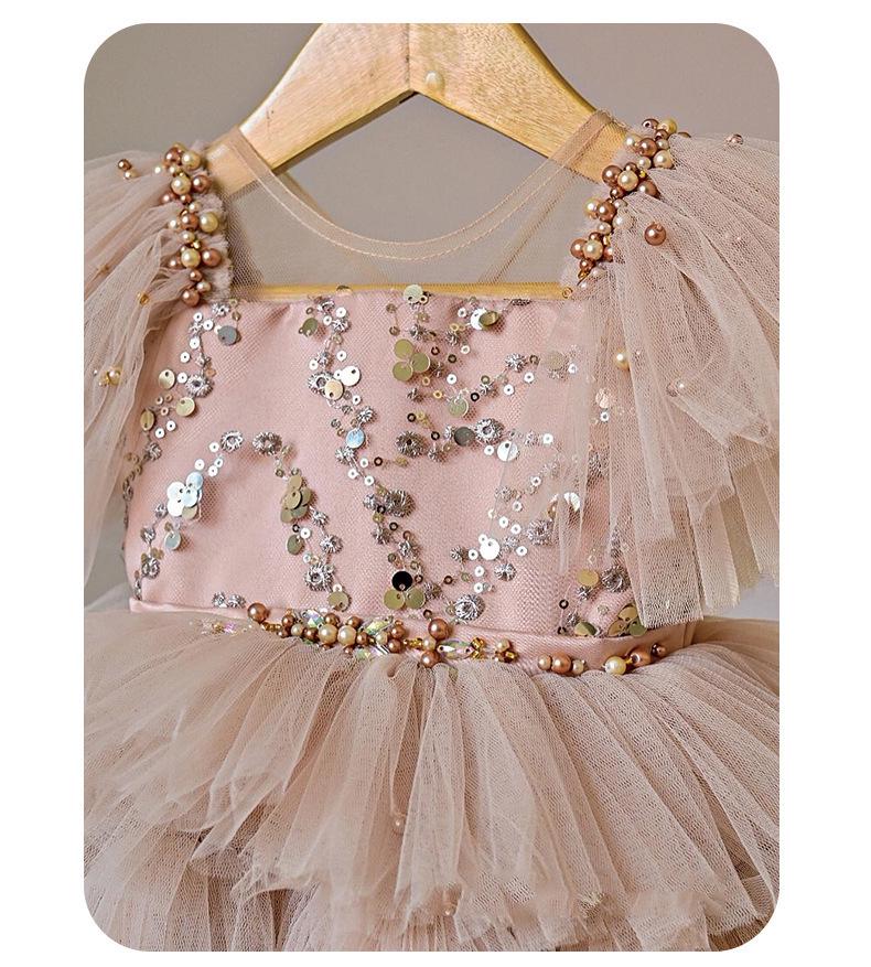 Vestito beige con paillettes a strati e spalline per il primo compleanno di bambina, con gonna in tulle voluminosa e fiocco (2025)