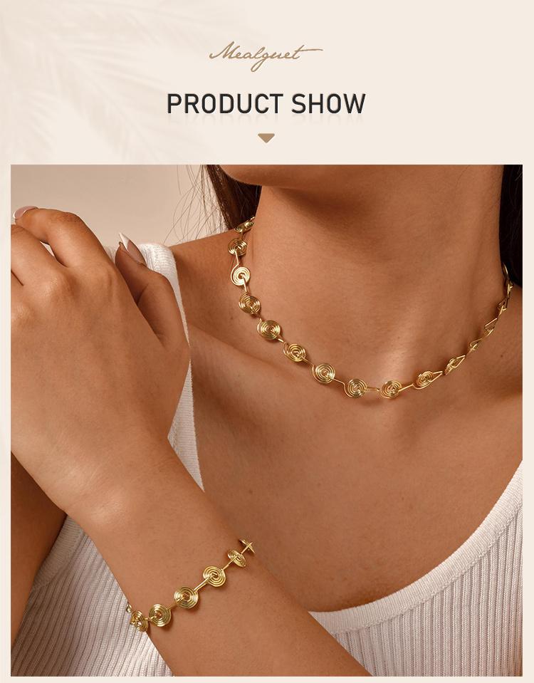 Stainless Steel Geometric Multi Spiral Circle Necklace for Women, Creative Chain Necklace, Vacation Beach Jewelry Waterproof