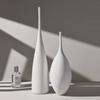 Bei Hanmei Long-Neck Ceramic Vase - Hand-Brushed Decor for Home Furnishing
