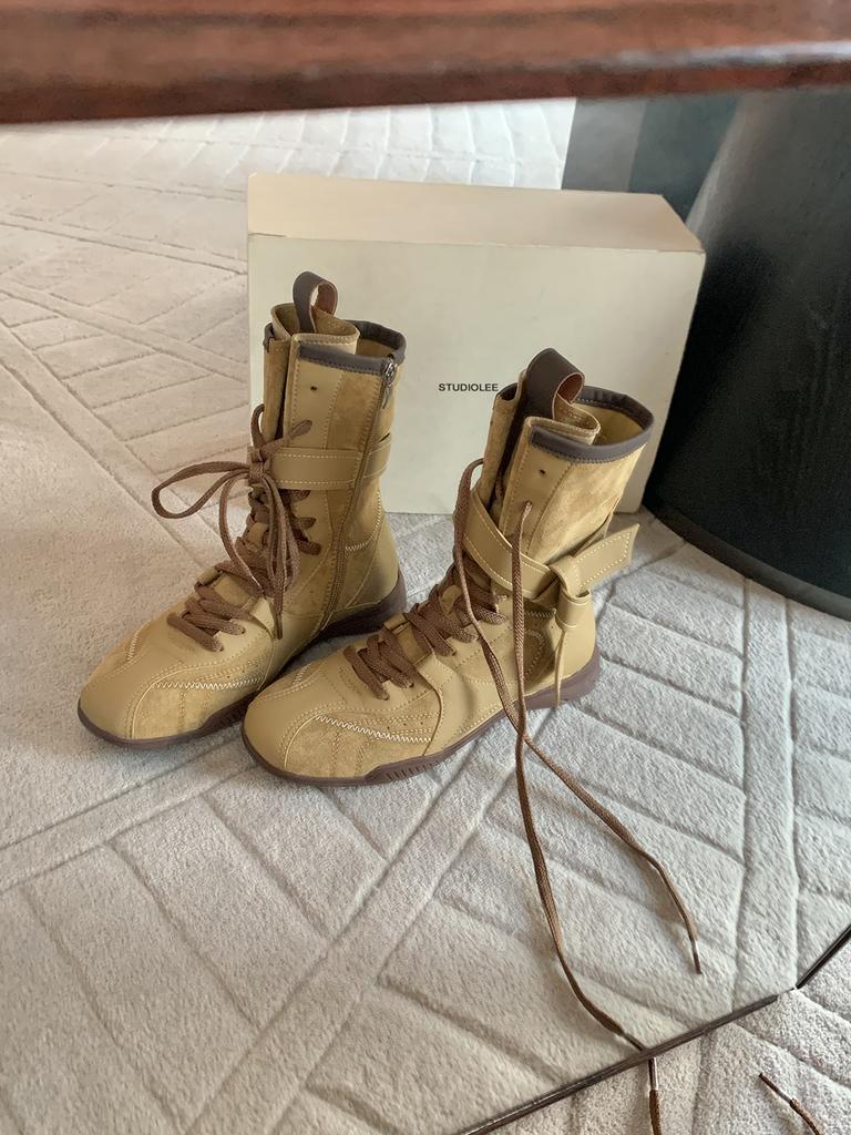 Lan Cabinet 2025 New Fashionable Retro Color Matching Versatile Straps Side Zipper Hunting Clothes Dexun Martin Boots Women's Autumn