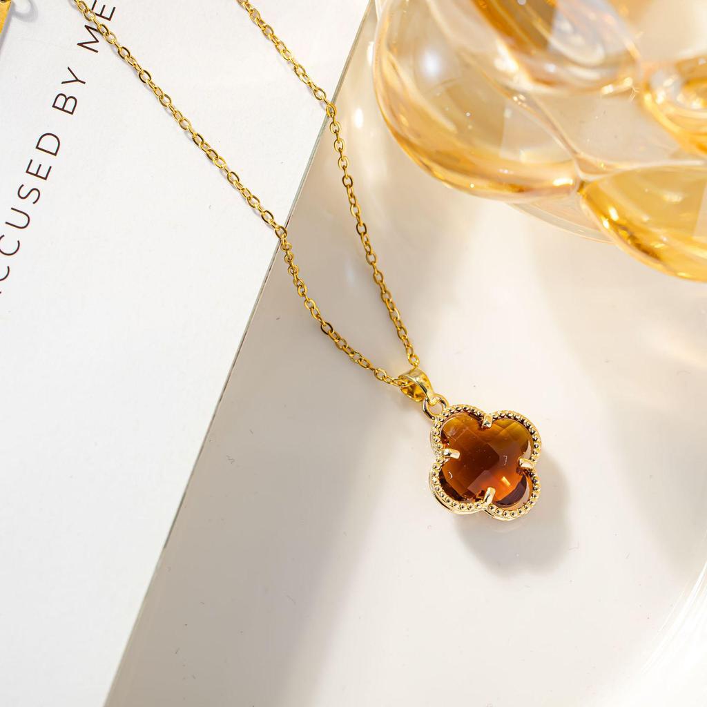 Collana Quadrifoglio: Design di Moda Classico per Donna, Preferito dalle Celebrità di Douyin