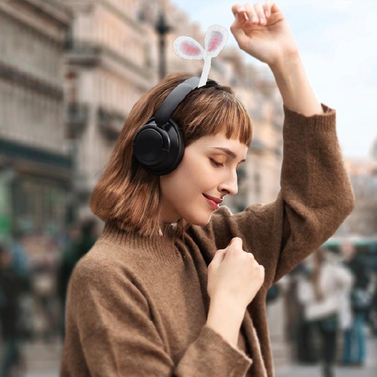 Creative Knitted Crochet Leaf Sprout Data Cable Straps Cute Headphone Accessory