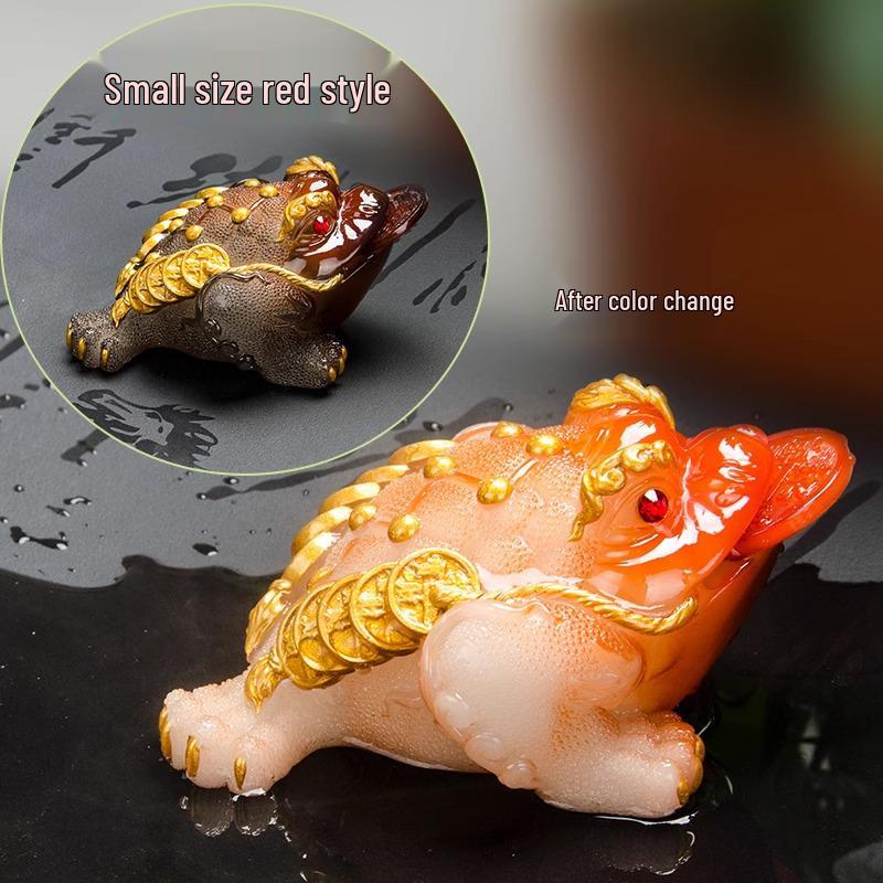 Golden Pixiu Color-Changing Toad Tea Pet Ornament for Gongfu Tea Set - Exquisite Collectible
