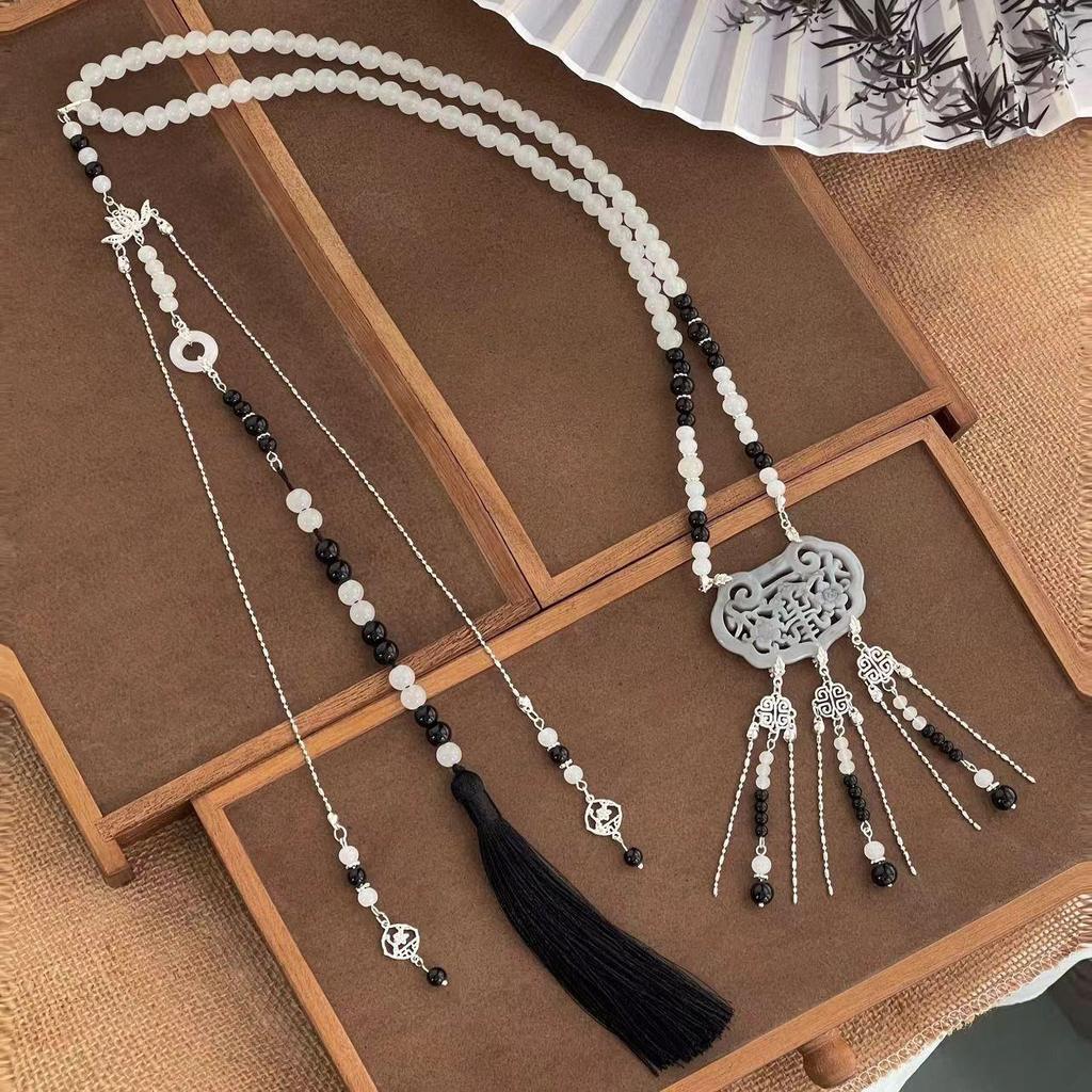 Chinese Style Ma Mian Skirt Cheongsam Necklace with Tassels and Beads