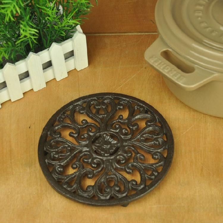 Base Antideslizante de Hierro Forjado para Estufa Previene Daños Faciales por Utensilios Calientes Perfecta Para Mesas de Comedor Mesetas de Cocina Redonda de 17 cm