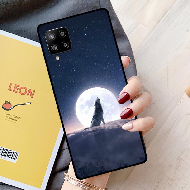 Moon Roaring Wolf For Samsung Galaxy A16 A26 A54 A34 A14 A22 A32 A52 A55 A35 A15 A53 A13 A05 A06 A36 A56 Case