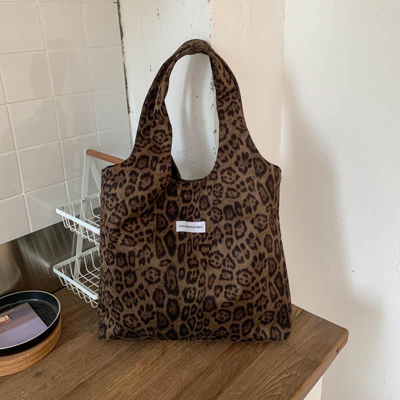 Autumn new niche shoulder bag fabric tote bag trend high value simple personality simple women s bag