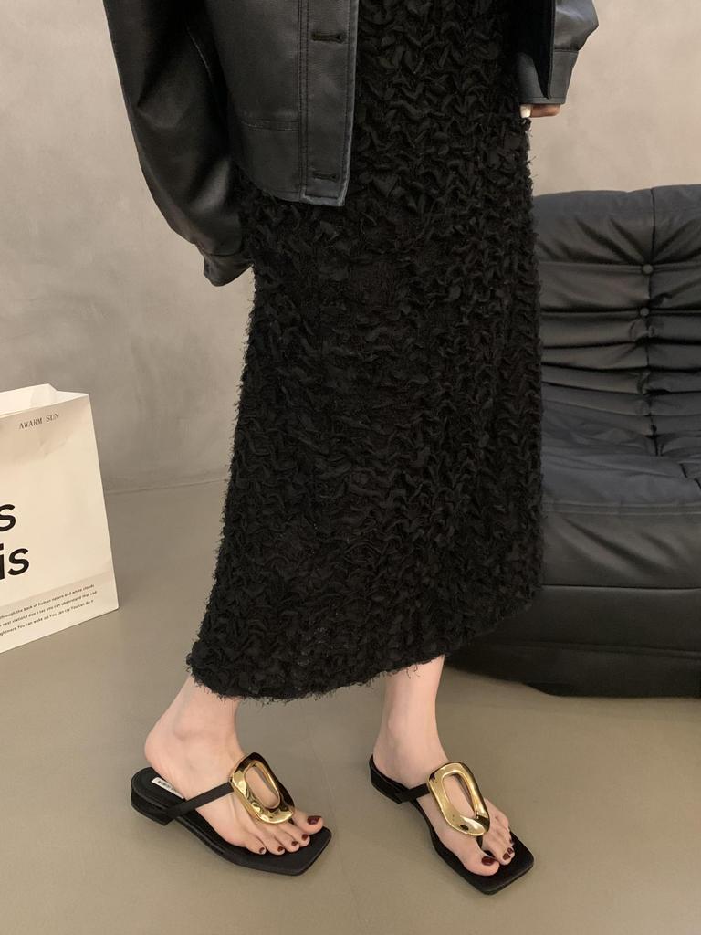 Women's Fashion Low Heel Sandals Women's Summer New Square Head Clip Toe Metal Square Buckle Temperament Flip-flops 2025