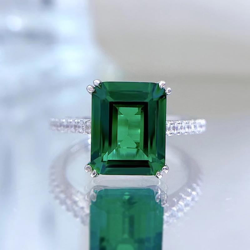 

Luo Xi Temple 925 Silver Rectangle Carved High Carbon Diamond Minimalist Temperament Ring Size 8 зелёный