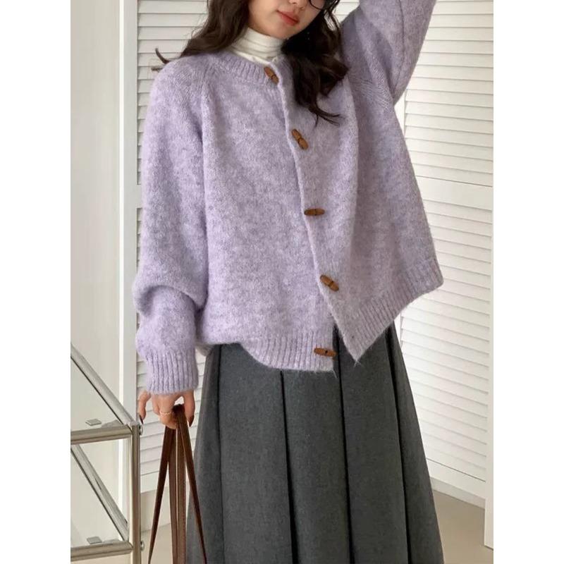 

Осень и зима новый нежный ретро кардиган с вязаным узором и застежкой-рог, женский свободный мягкий восковой свитер-жакет, тренд One size светло-фиолетовый