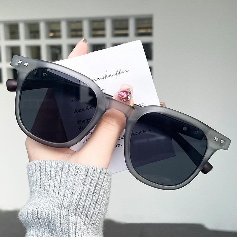 New Men Vintage Wooden Frame Sunglasses Classic Sun Glasses Men Polarized UV Protection Driving Eyewear Outdoor Shades Goggles