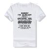 Sorry, ich bin schon von einem verdammt tollen Mädchen vergeben T-Shirt Lustige Sprüche Zitate Buchstaben Gedruckt Grafik-T-Shirt Oberteil Geschenke für Freund