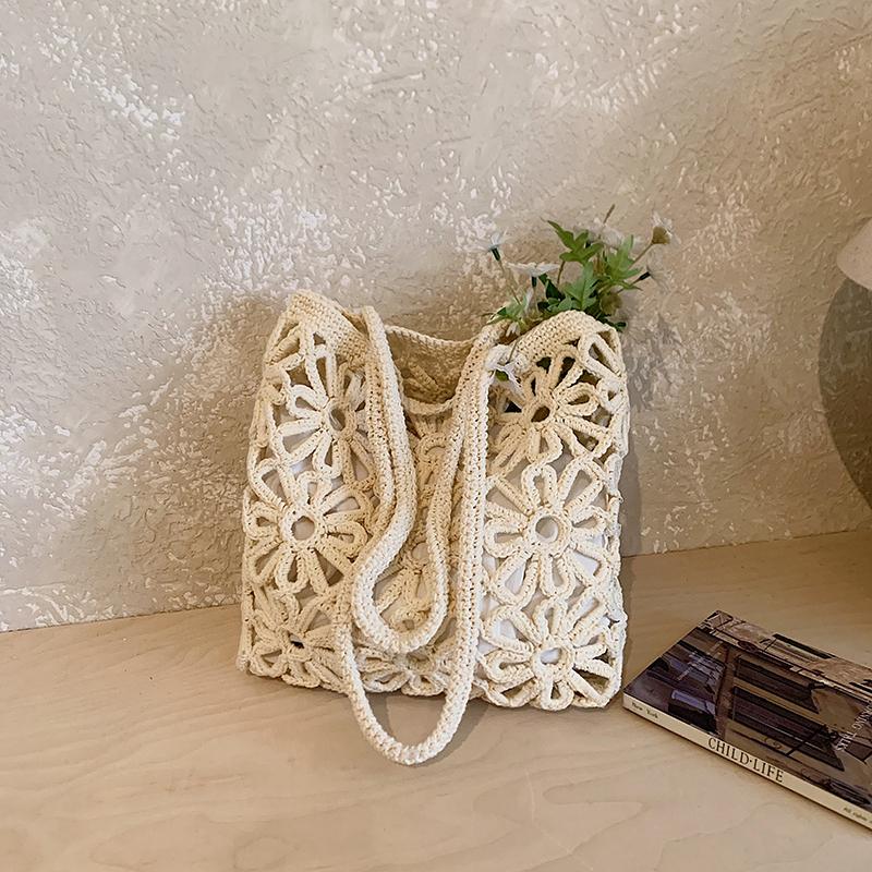 2026 New Bohemian Crochet Flower Retro Tote Bag Handmade Hollow Out Knitted Shoulder Bag Summer Beach Vacation Handbag for Women