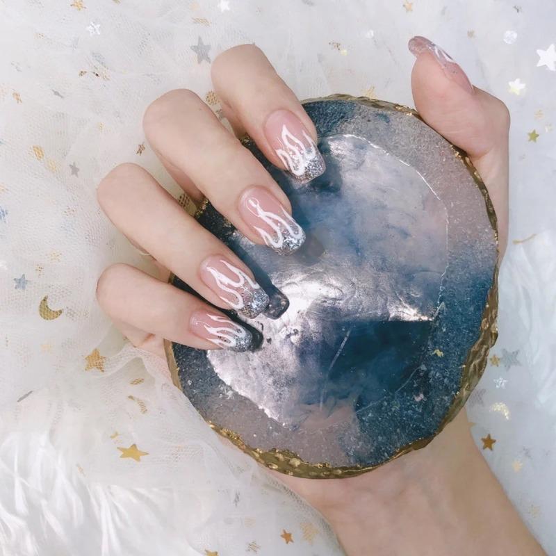 24pcs/set Reusable Flame Fake Nails Acrylic Coffin Ballerina Blue Pink Purple Silver Fire Full Cover False Nails Nail Tips Nail Art Tools