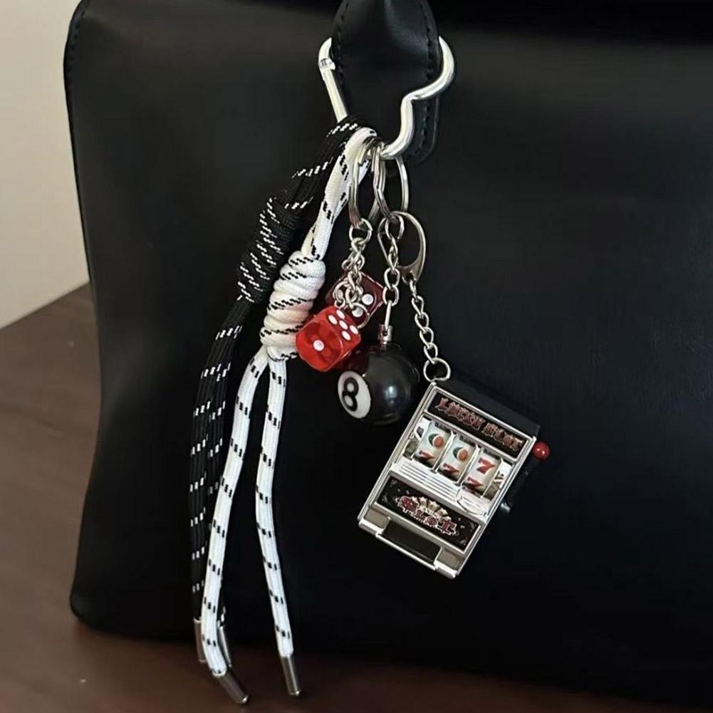 Jednoduchý módní hratelný mini ovocný automat na klíče s přívěskem, houpací simulace loterie, hudba Ma V1O1