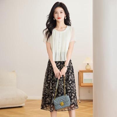Costumes et ensembles – Tailleurs-jupes