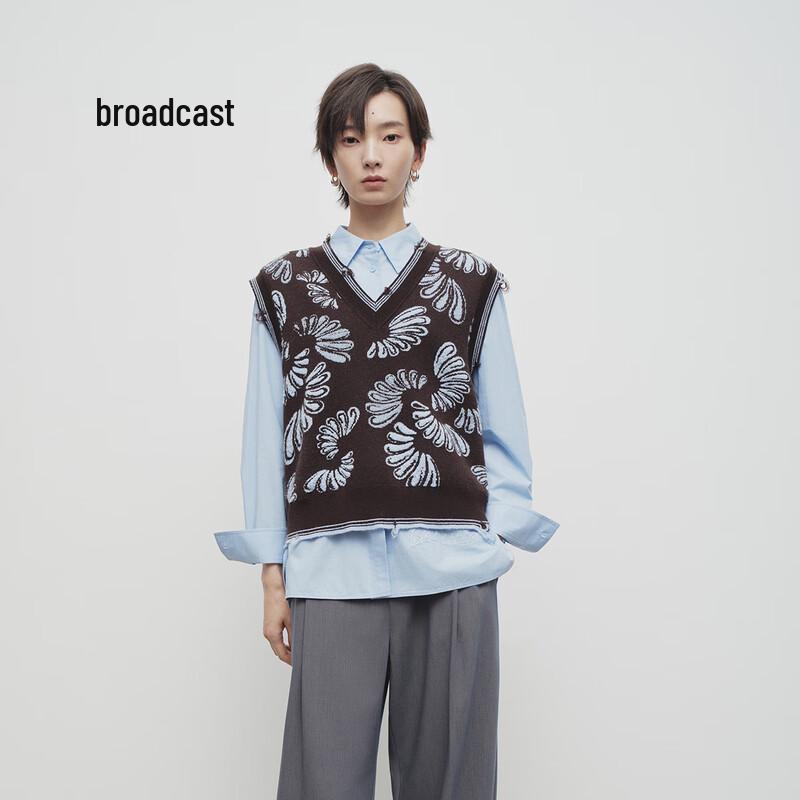 

Broadcast Women s Unique Jacquard Knit Layered Vest L