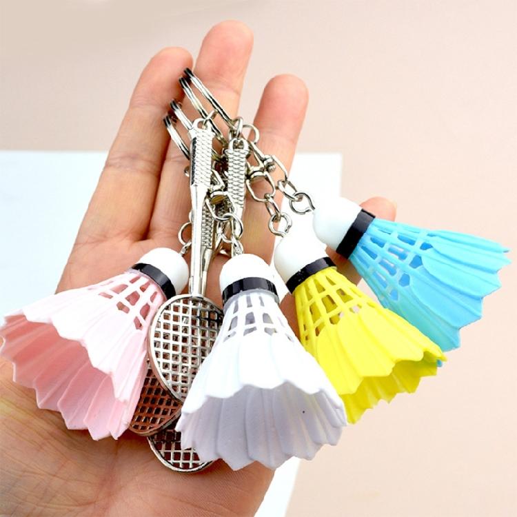 Elegant Badminton Racket Keychain Sports Themed Keyring Fashionable Key Accessory for Athletes Unique Key Holder