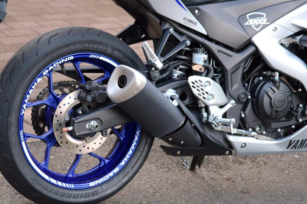 AxxL Motorcycle Custom Rim Stickers Yamaha Racing 17-inch SP6-Y (Orange)