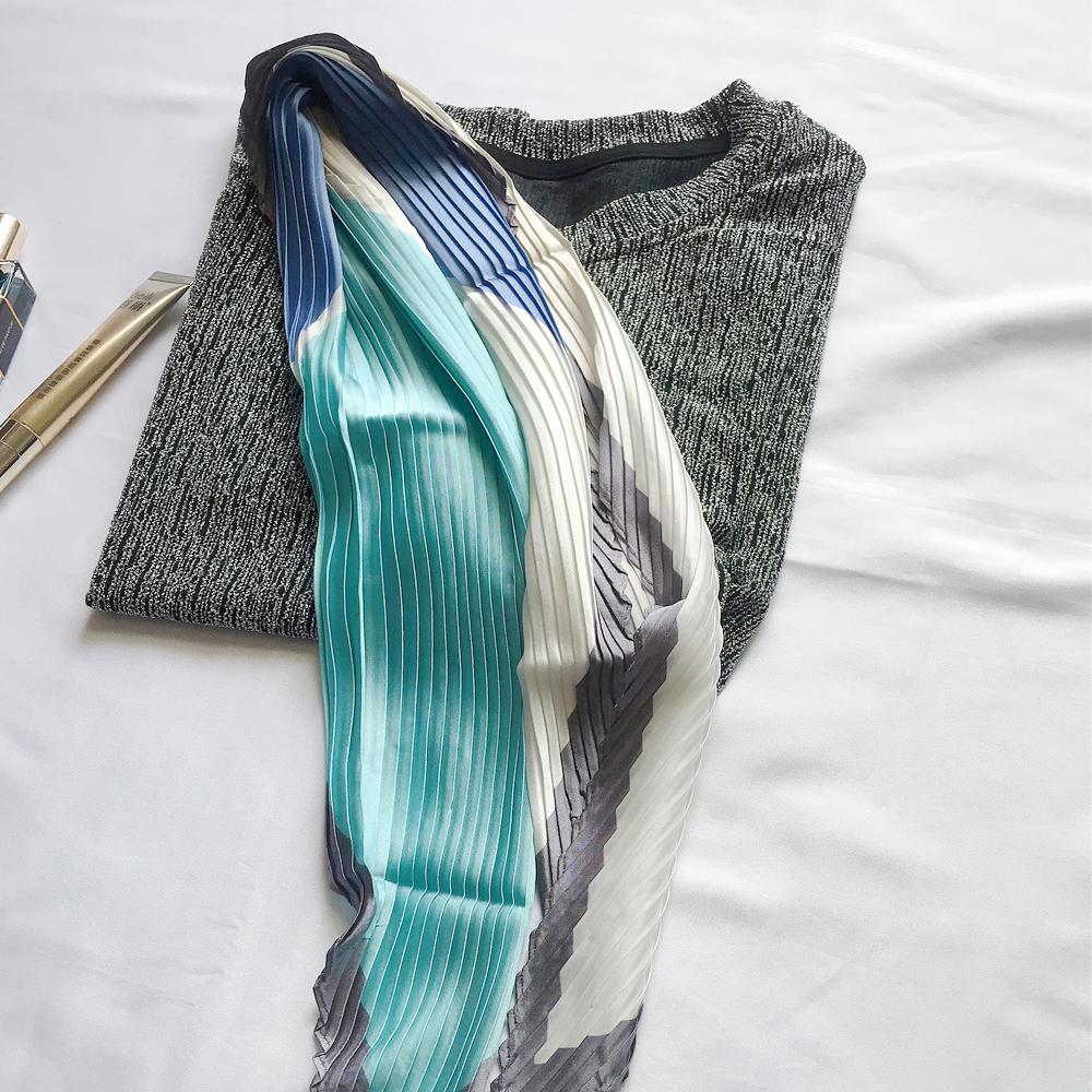 NEU Mode Plissiert Bedruckt Damen Halstuch Schals Vintage 70CM Quadratischer Plissierter Schal Für Damen Sommer Knitter Damen Schals