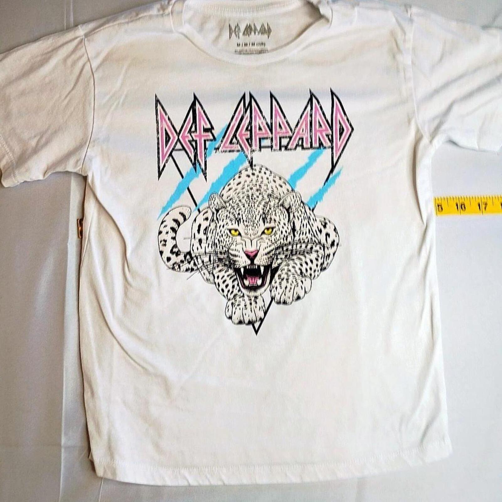 Def Leppard white band tee women s size m#rock #bandtee #music S