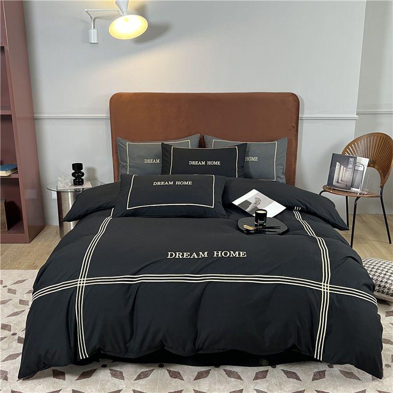 

Четыре сезона Универсальное постельное белье Легкий роскошный комплект постельного белья премиум-класса из четырех предметов Вышитый простой комплект стеганого одеяла Комплект постельного белья из трех предметов Single