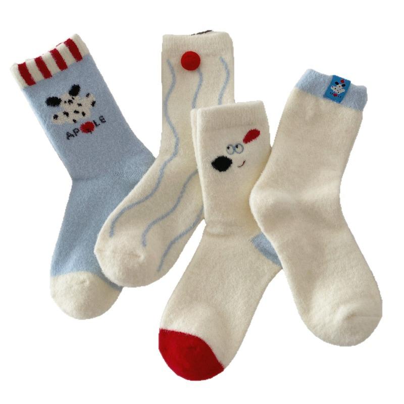 Dog Play Ball Ball Autumn and Winter Thickened and Fleece Warm Australian Fleece Socks, Female Puppy Fur Ball Party Cloth Label Mid-calf Socks
