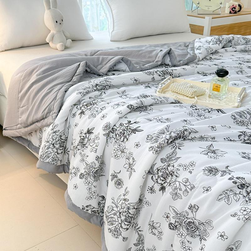 New Washed Cotton Summer Quilt Air Conditioning Core Printed Small Fresh Quilt Fresh Breathable Quilted Duvet Bedding