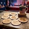 Zestaw 8 sztuk podkładek pod kubki na Dzień Niepodległości USA Naturalne lite drewno Grawerowane na 250. rocznicę Patriotyczne podkładki Odporne na ciepło Mata pod kubek Retro tekstura Dom