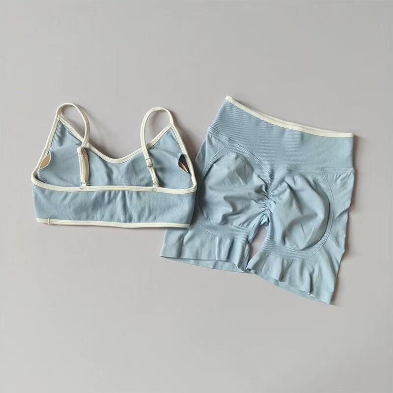European and American Style Hot Girl Fitness Set with Peach-Shaped Butt Design, Yoga Set for Women with Chest Pads, Sports Bra, High-Waisted Shorts
