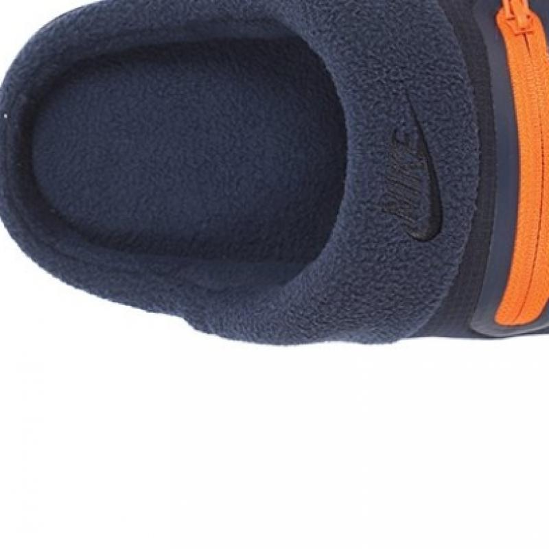Nike Cold Weather Padded Slipper Burrow
