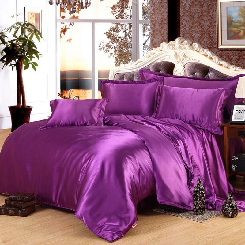 Red Wedding Four-Piece Set: Imitation Mulberry Silk Duvet Cover and Bed Sheet in Solid Color, Double Size, Faux Tencel Tribute Satin.