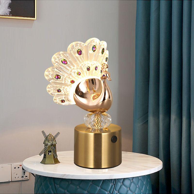 

Высококачественная настольная лампа Peacock, прикроватная тумбочка для спальни, романтическая индукционная настольная лампа для украшения гостиной