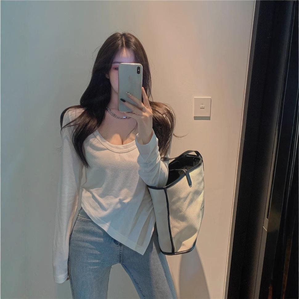 T-Shirt für Damen mit Slim Sexy Tiefem Ausschnitt Weiß Modisch Langärmliges Inneres Unterhemd Herbst Neu Slim Body