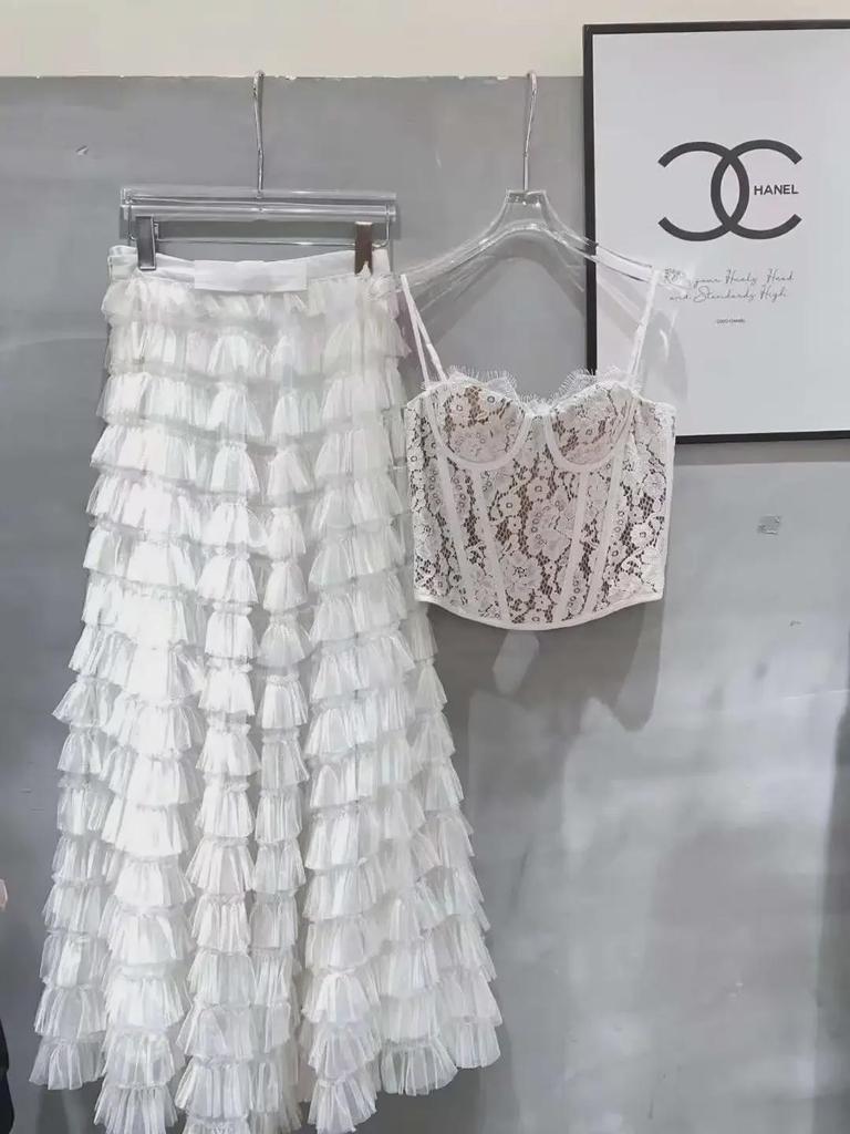 Thirteen Lines 2024 Spring/Summer Black & White Lace Tube Suspender Top
