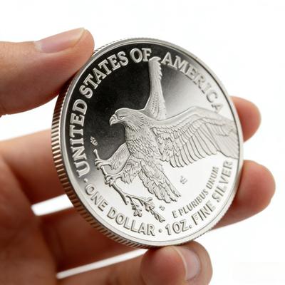 1 st Simulerad Silvermynt Spridande Örn Design Rund Minnesmynt Samlarobjekt Souvenir Mynt för Dekoration Samling