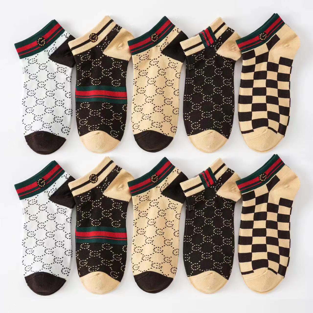 

Чоловічі літні тонкі дихаючі шкарпетки-човни з дезодорантом - легкі розкішні, універсальні, з неглибоким дизайном. One Size