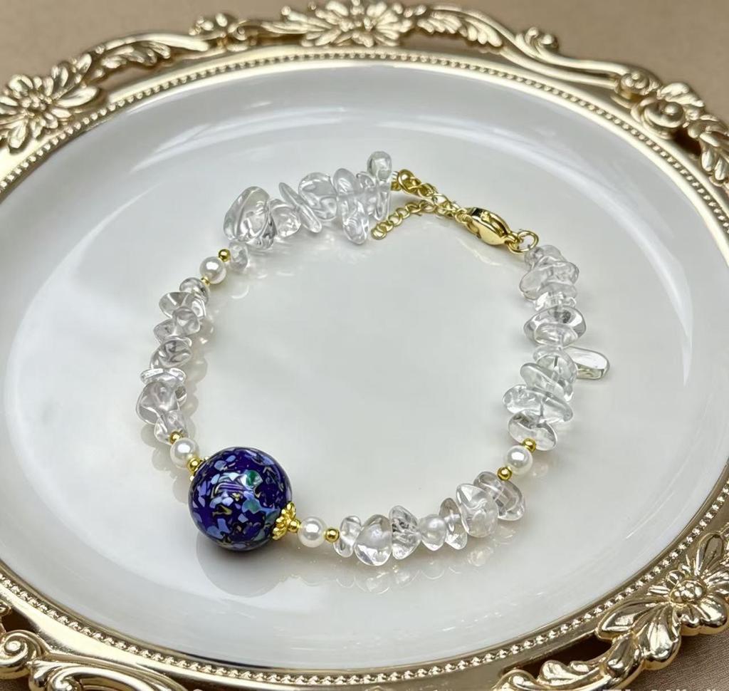 Natural Crystal Crushed Stone Bracelet - Luxurious, High-End, and Elegant Jewelry Piece