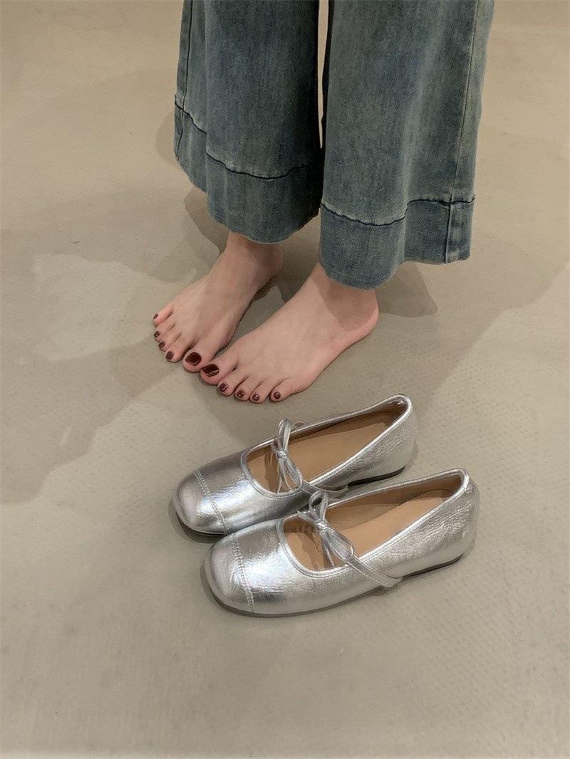 

Французские туфли-лодочки на плоской подошве с неглубоким вырезом и скрытой платформой, новые весна-осень 2025, универсальные туфли для работы с бантом, надеваемые одним движением 40 серебряный