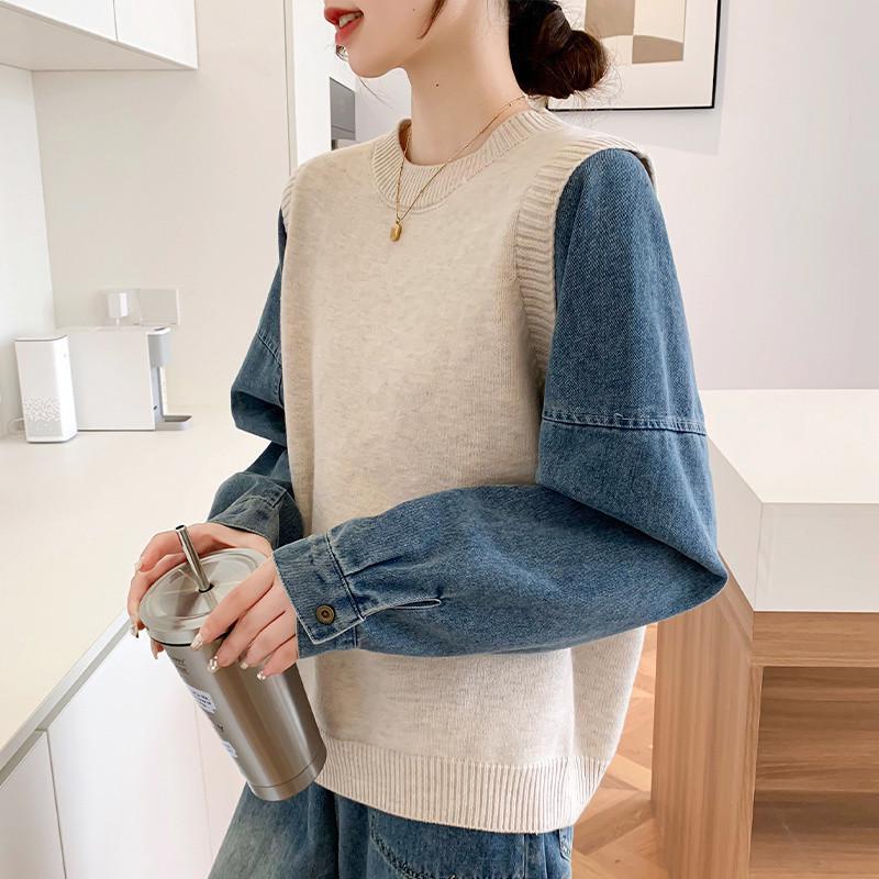 New Round Neck Denim Sleeve Patchwork Knit Sweater - Casual, Loose Fit, Lazy Style for Autumn/Winter