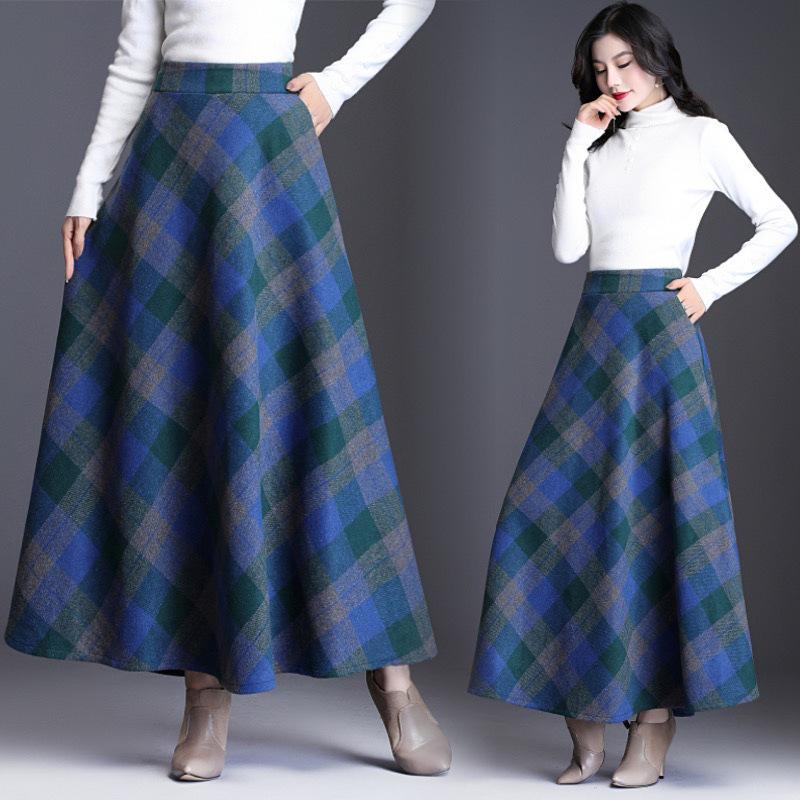 Women's 2024 Autumn/Winter Korean Plaid Wool-Blend A-Line Midi Skirt - Slimming, Thickened, Large Hem