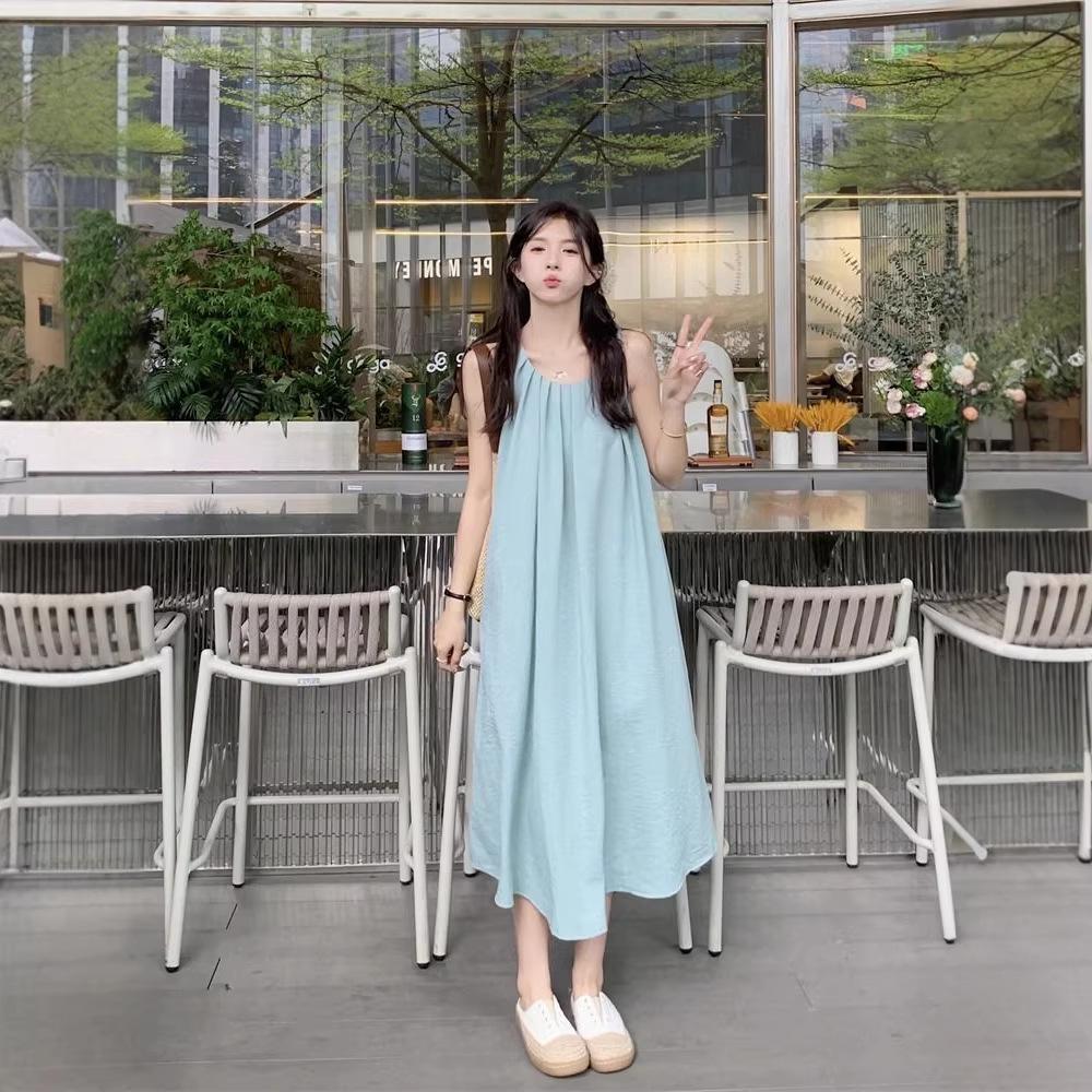 2026 Women's Summer French Backless Sleeveless Pleated Sling Dress