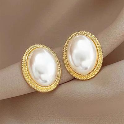 French Vintage Baroque Pearl Earrings for Women, Oval Pearl Studs Elegant Minimalist Royal Pearls Dainty Unique Design Ear Jewelry Gift
