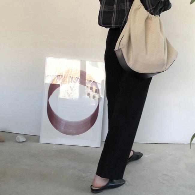 2025 New Ins Wind Niche Canvas Bag Lightweight Large-capacity Travel Bag Single Shoulder Commuter Messenger Tote Big Bag