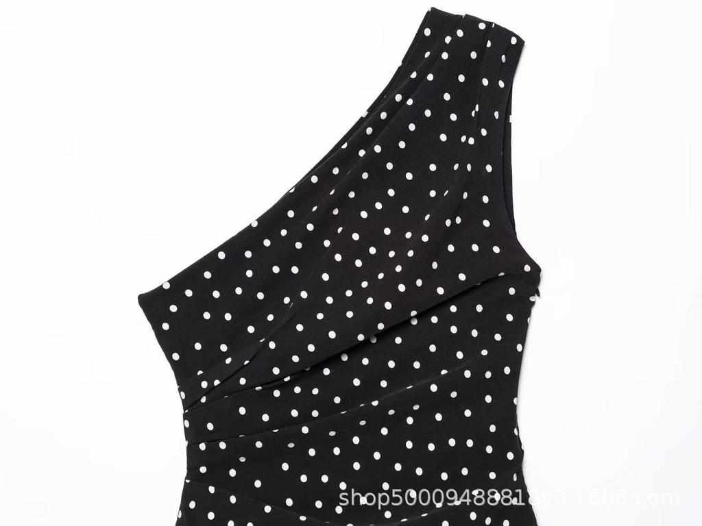 French Sweet Petite Polka Dot One-Shoulder Pleated Dress for Spring 2026