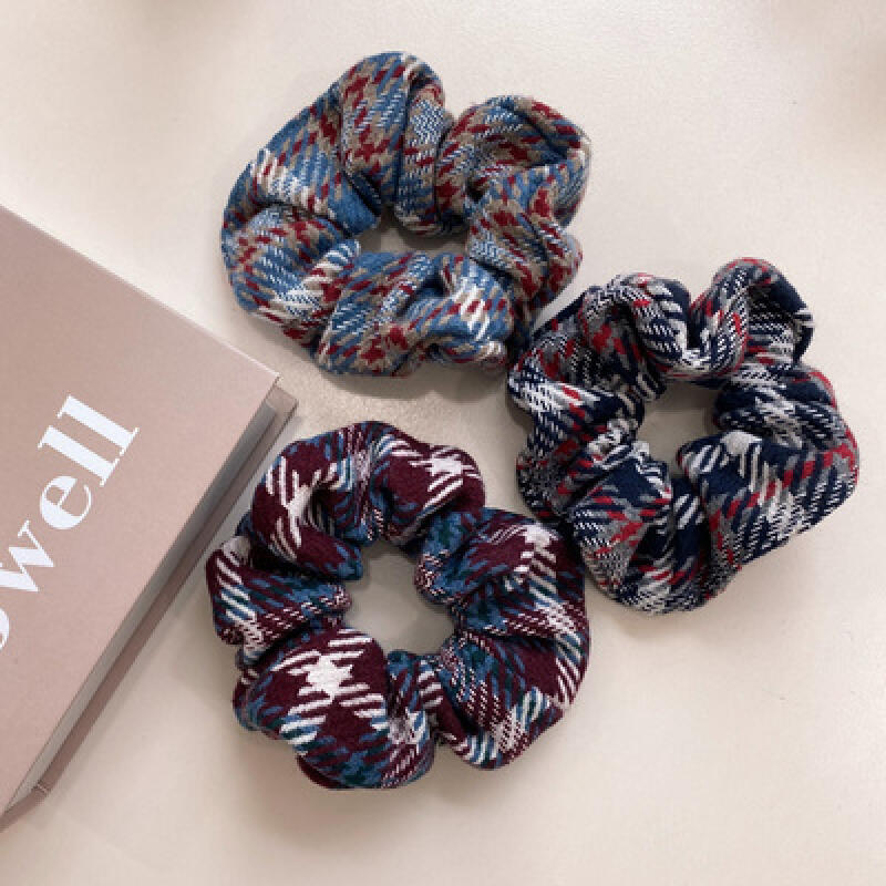 

Knit check tripe band hair tie hair tie hair scrunchie Navy