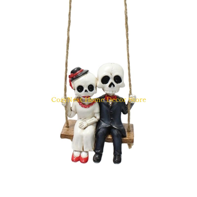 92MF Funny Halloween Couple Skull Swing Hanging Resins Sculpture For Garden Decors
