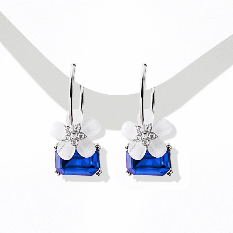 

2023 Элегантные серьги-подвески с синим кристаллом циркона в форме сердца и геометрическим дизайном