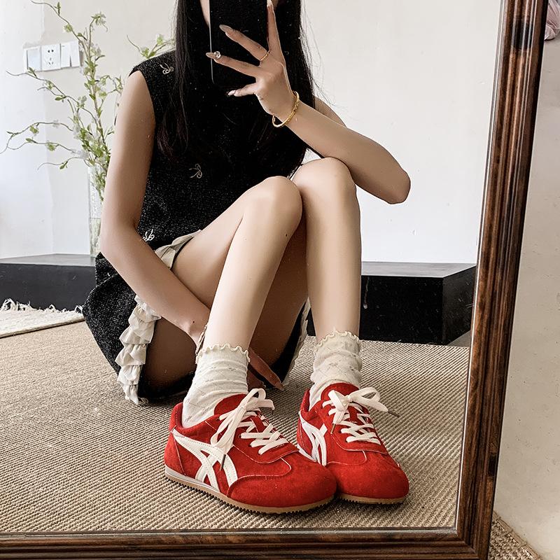 Versatile women's shoes retro German training shoes spring 2025 new flat-soled Forrest Gump shoes lightweight casual shoes soft-soled single shoes